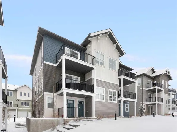 24 S Rivercrest Dr #1103, Cochrane, AB T4C 2C5