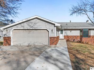 3724 Wildbriar Ln, Lincoln, NE 68516
