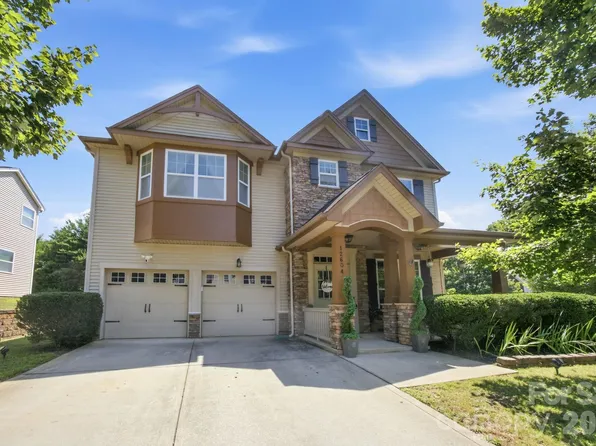 12604 Congregation Dr, Charlotte, NC 28278