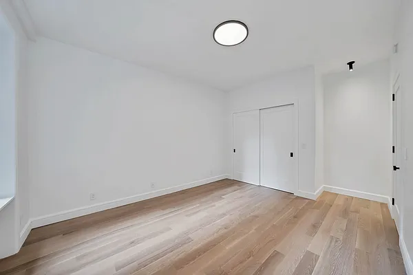 Sold by Argent Advisors LLC | media 24