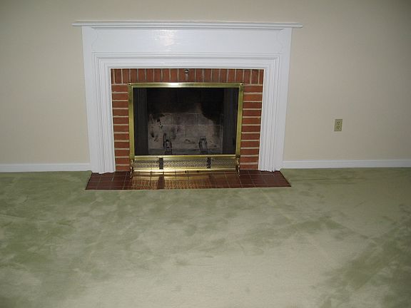 Cozy fireplace in Living Room