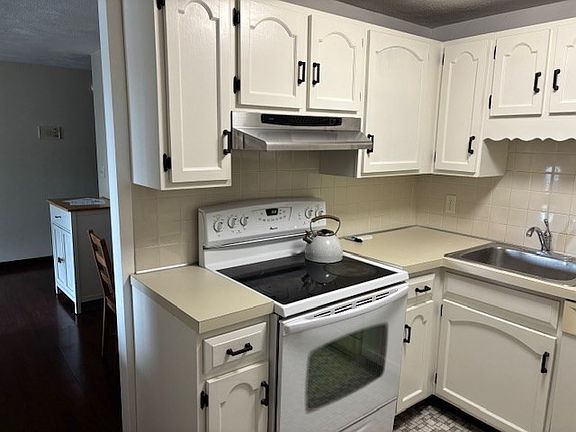 5th image of 974-976 Main St Unit 18