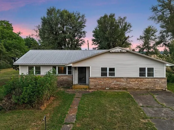 10143 Farm Road 2240, Washburn, MO 65772