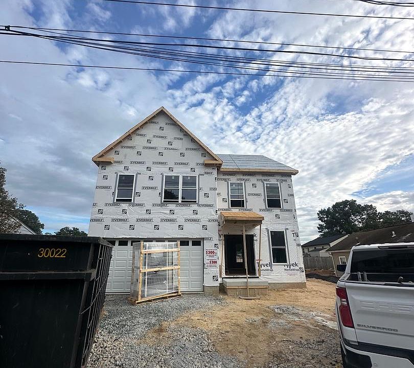 2nd image of 715 207th St