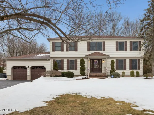 7 Hapenny Drive, Manalapan, NJ 07726