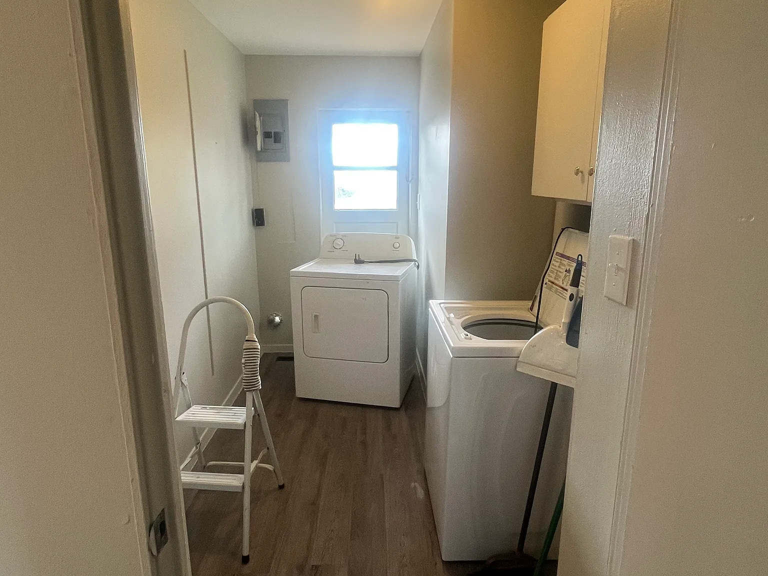 2 bed, 819 sqft, $2,100 — Photo 4