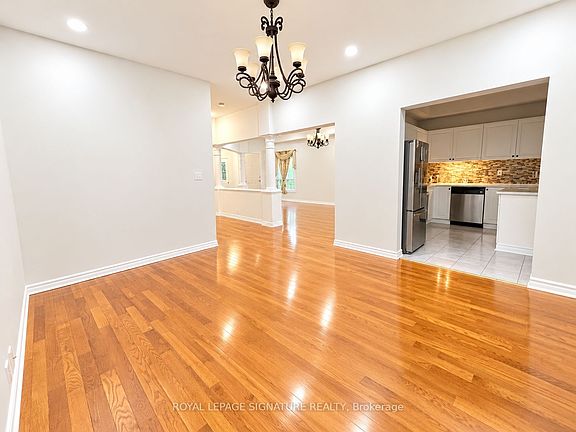 4th image of 454 Huntington Ridge Dr