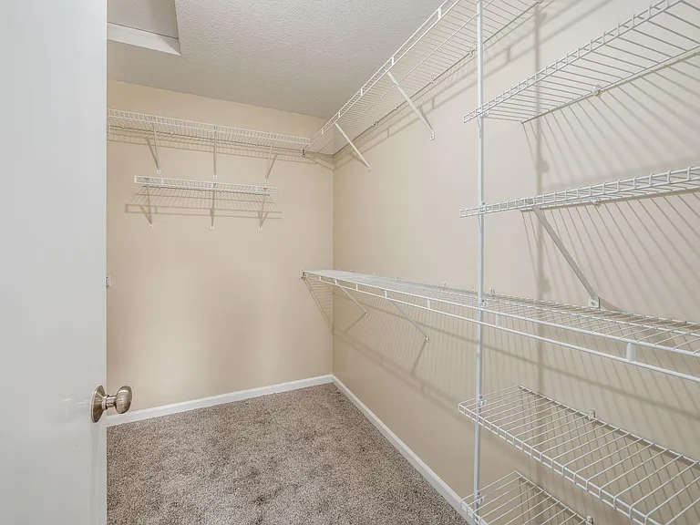 7302 Claddaugh Ln — Photo 28