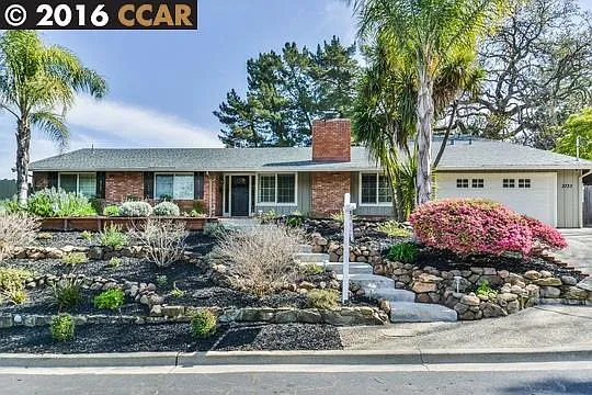 3733 Northridge Dr photo 1