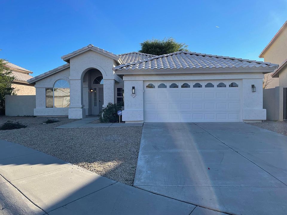 1st image of 3615 E Rockwood Dr