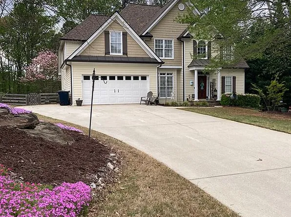 7640 Paces Ln, Gainesville, GA 30506