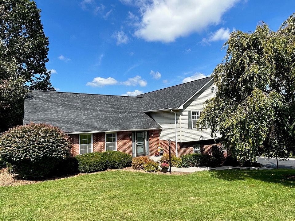 1st image of 250 Sunshine Dr