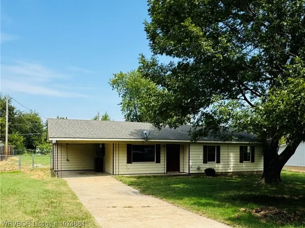 22470 Hilldale Cir, Spiro, OK 74959