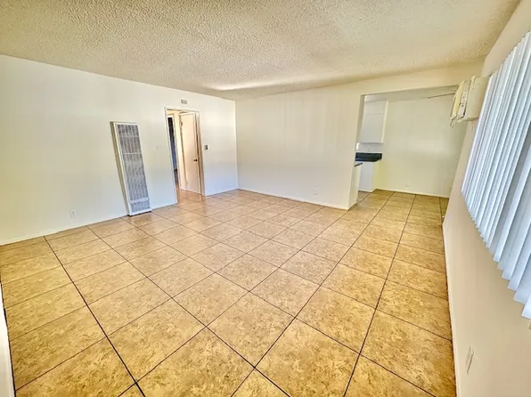 14603 Gilmore St APT 8, Van Nuys, CA 91411