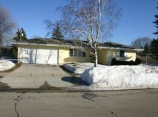 2706 Lillian Ct, Appleton, WI 54911