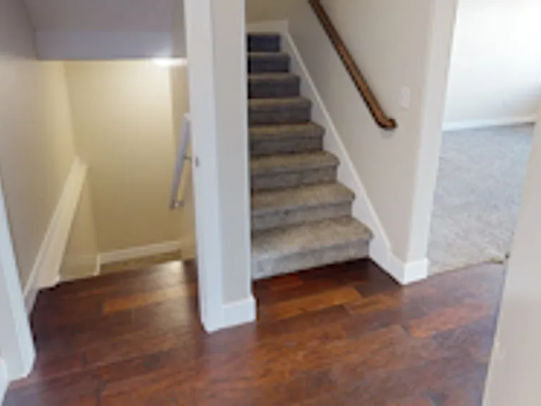 246 E Bridgewater Ln — Photo 5