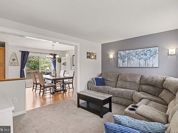 4th image of 19 Stayman Way