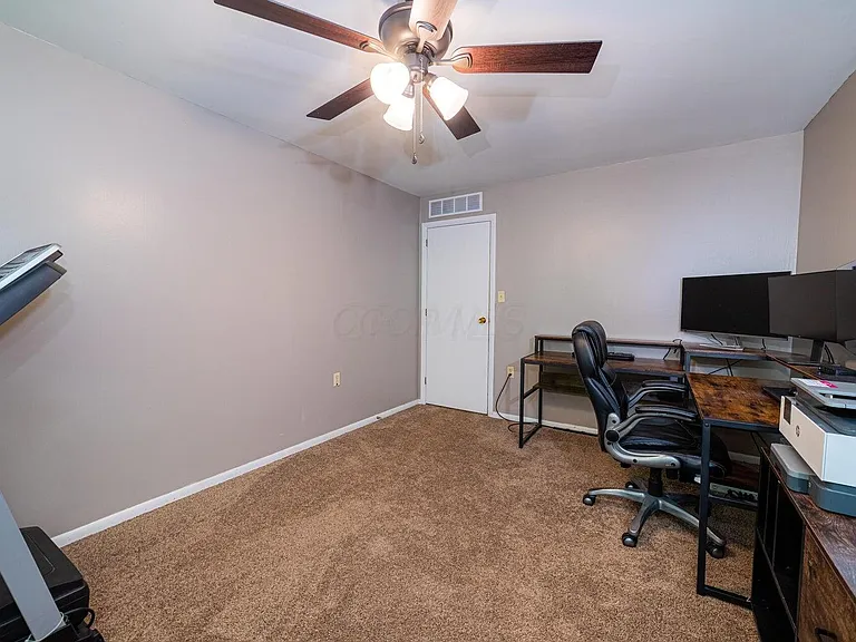 516 McIntosh Dr — Photo 8