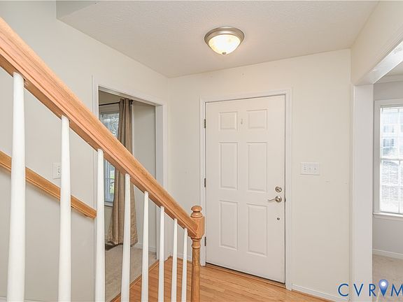 5th image of 7869 Silktree Pl