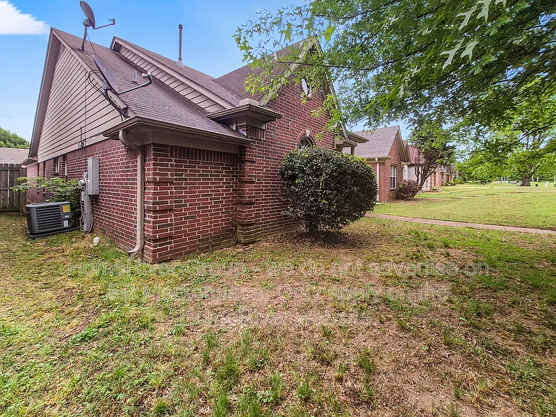 Building Photo - 1228 Whitten Rd