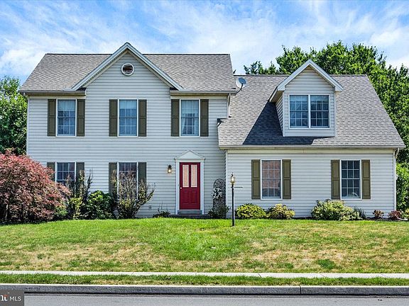 2nd image of 1153 Fleming Dr