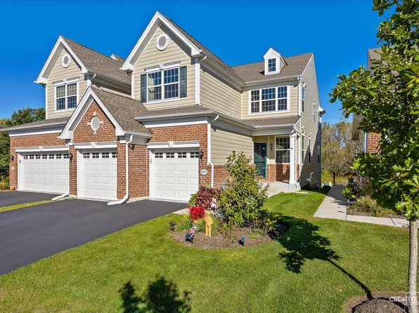 1203 Rockway Glen Ct, Elgin, IL 60124