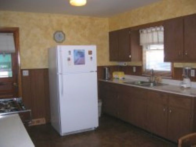 2nd image of 17 HAWLEY Road