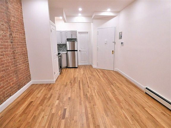 3rd image of 304 E 91st St #4E