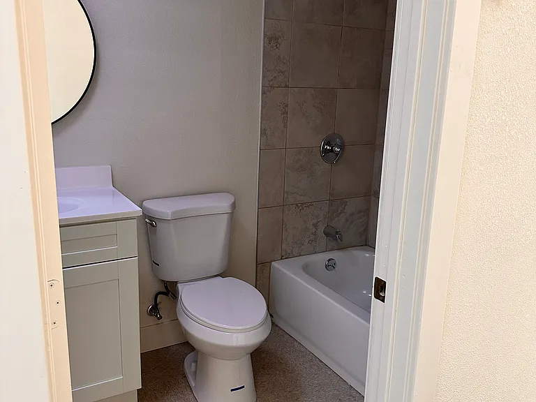 1300 Bissell Ave #1 — Photo 6
