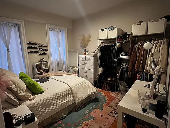 5th image of 142 E 27th St APT 1C