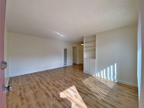 2nd image of 4615 Hamilton St APT 4