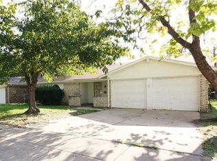 2320 Village Creek Dr, Irving, TX 75060