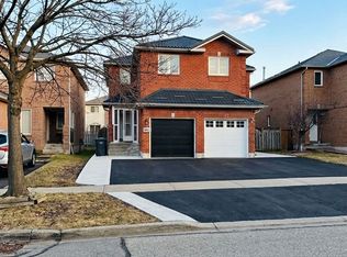 5641 Cortina Cres, Mississauga, ON L4Z 3R4