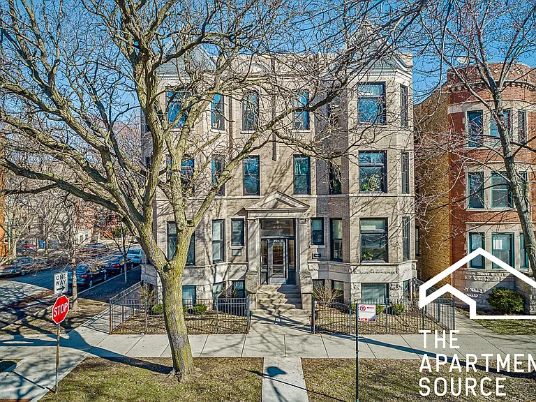 2922 W Logan Blvd #GDN — Photo 16