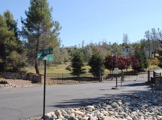 3073 Red Deer Ct, Auburn, CA 95602