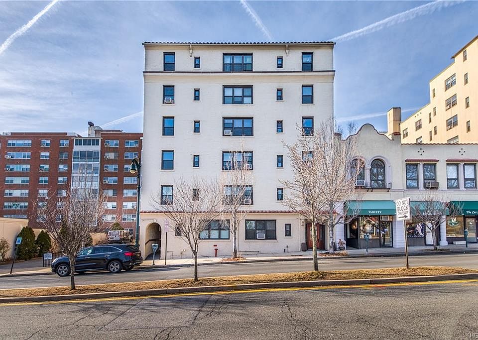 1st image of 172 Myrtle Blvd APT 5A
