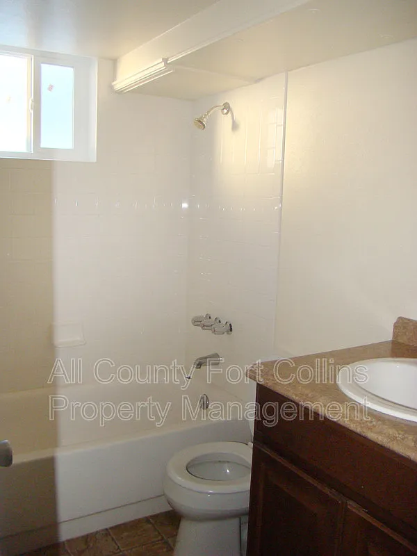 2 bed, 1.0 bath, 976 sqft, $1,150 — Photo 4