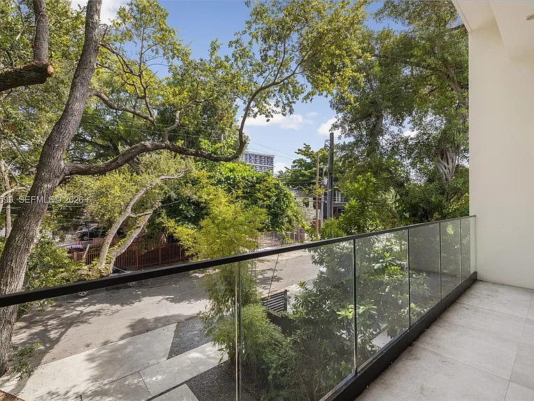 2992 Coconut Ave — Photo 12