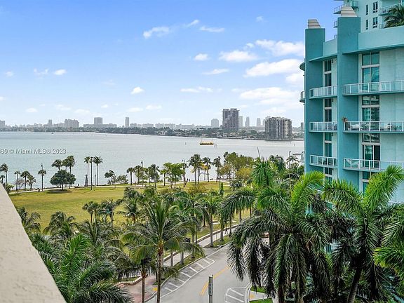 2nd image of 2000 N Bayshore Dr APT 804