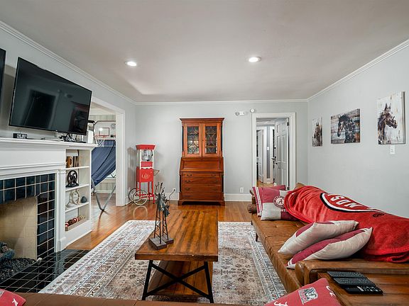 4th image of 2111 23rd St