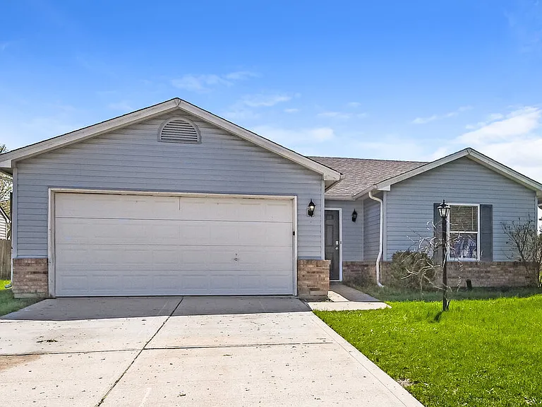 12719 Spurrington Way — Photo 3