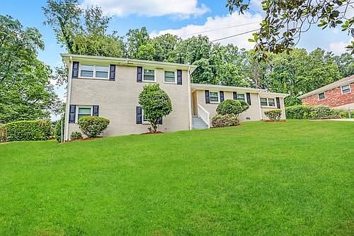 3rd image of 1734 Mary Lou Ln