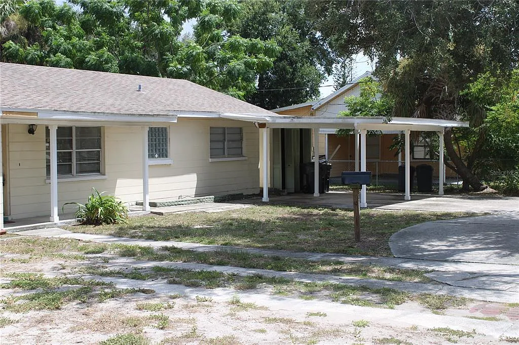 4 bed, 2.0 bath, 1378 sqft, $2,200 — Photo 3
