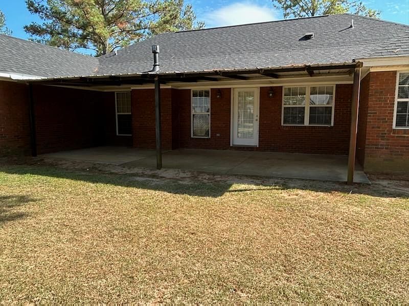 2nd image of 186 Autumn Leaf Dr