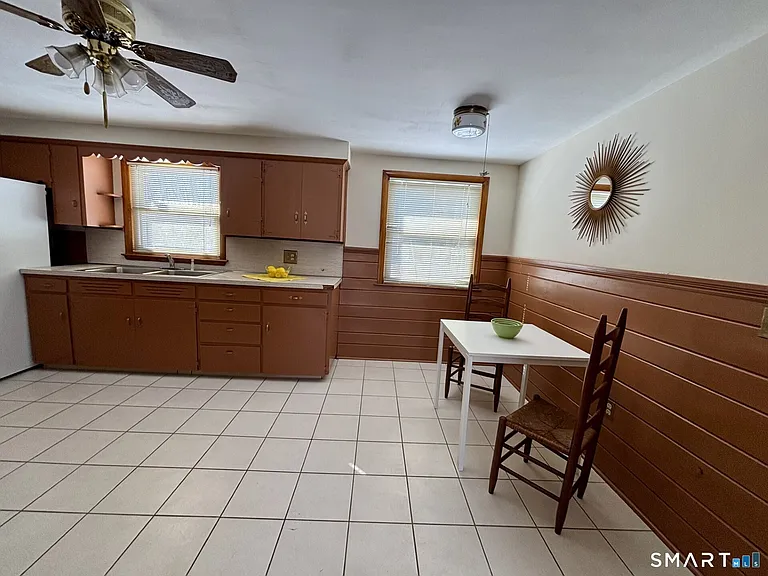 148 Edgewood Dr — Photo 6