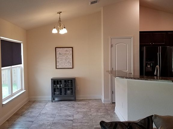 5th image of 3933 SE 98th Pl