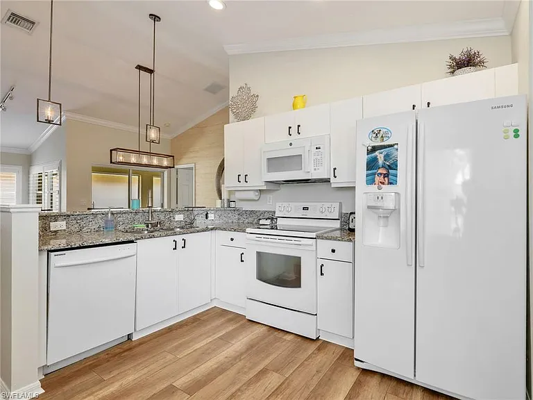 20072 Serene Meadow Ln — Photo 17