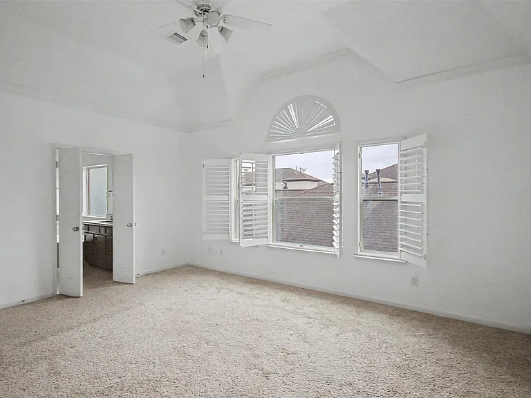 6363 Fairdale Ln #H — Photo 37