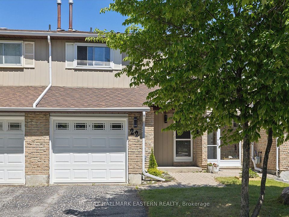1st image of 22 Valley Stream Dr