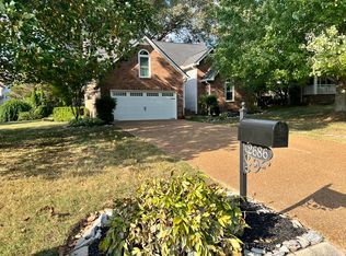 2686 Douglas Ln, Thompsons Station, TN 37179